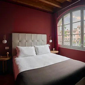 Appartamento Rego - Boutique & Serenity With Some Off-site In The Heart Of Center, Bergamo